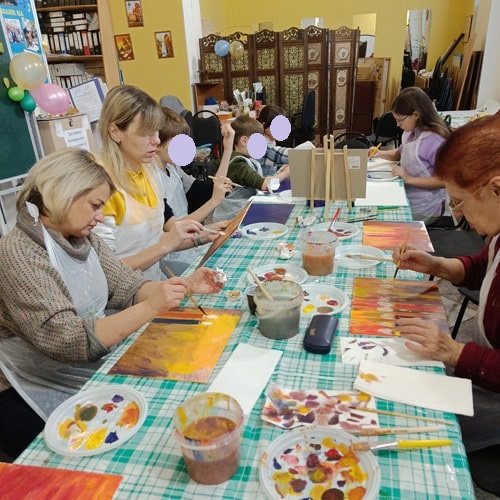 На мастер-классе в благотворительном фонде 