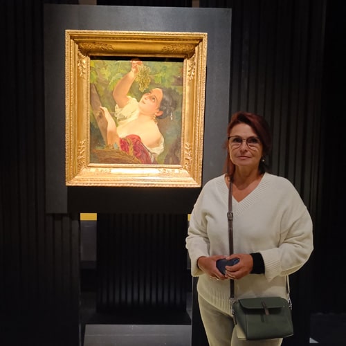 На фоне полотна "Итальянский полдень" Карла Брюллова