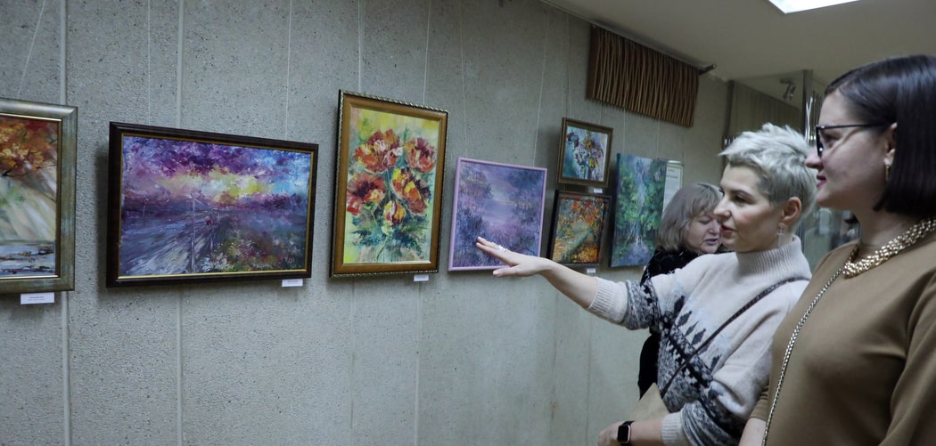 Галерея картин на художественной выставке Нины Дивинской "Эмоции в цвете" Волгоград