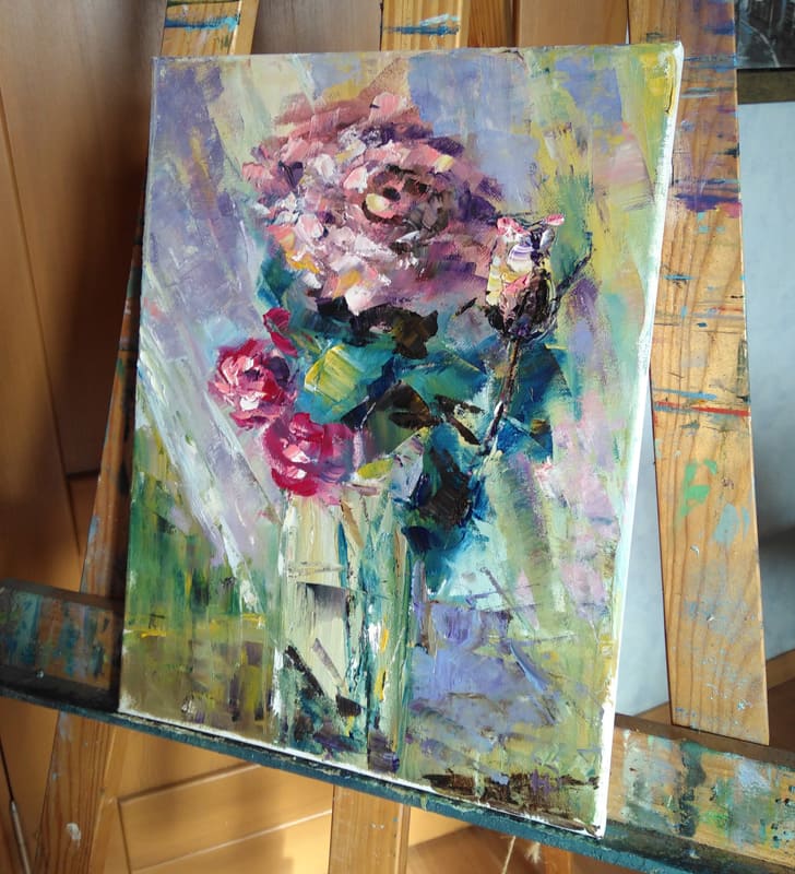 Картина "осенние розы на мольберте".