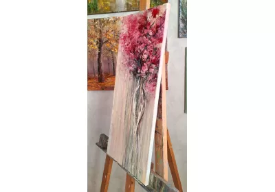 Картина  на холсте с изображением цветов.