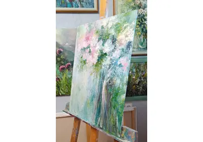 Холст на МДФ с нежными цветами и женским силуэтом