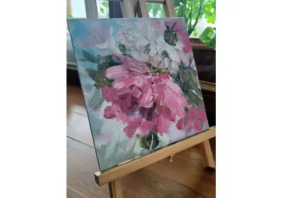 Совсем небольшая работа несет в себе радость, свежий воздух, аромат весны.