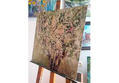 Картина Яблоня Свято-Вознесенского монастыря в интерьере