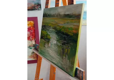 Холст нежно-зёлёной цветовой гамме на подрамнике