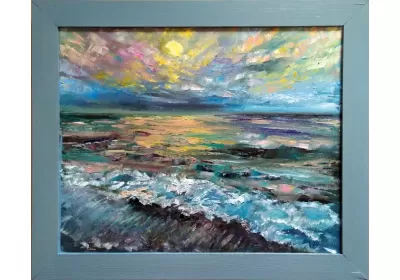 Морской пейзаж в деревянной раме.